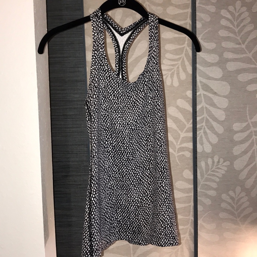 Lululemon tank top